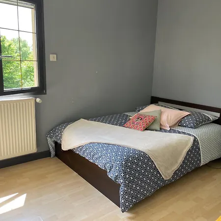 Δωμάτια σε οικογενειακή κατοικία Echappee Belle Verdoyante 20 Kms Du Puy *